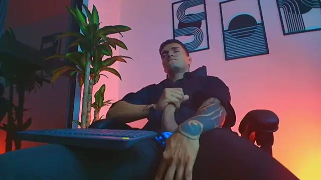 Živý XXX chat ALPHA_DOMINUS_