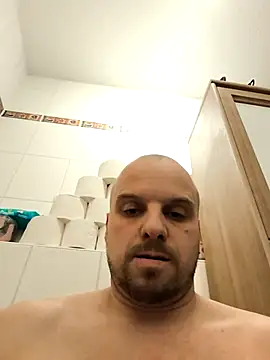 Phoenix2310 Adlı Modelin Canlı XXX Sohbeti