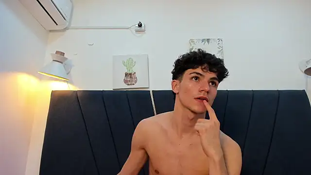 esteban_cum18: вебкам-шоу