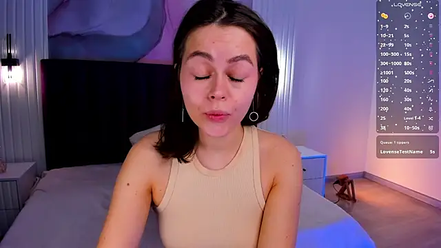 Kelly_Cuutie: онлайн-секс-чат