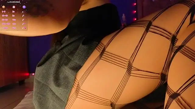 kimhilton_: απευθείας συνομιλία ΧΧΧ