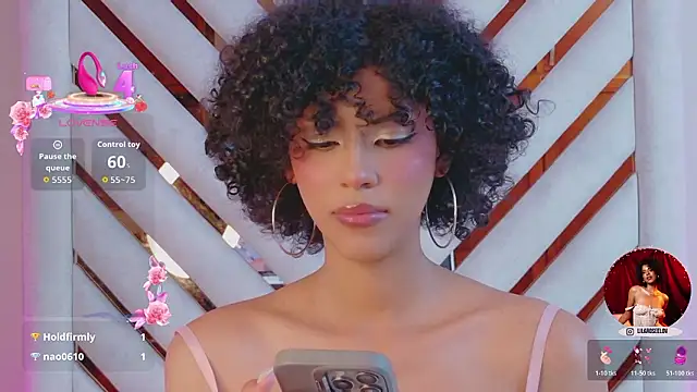 Chat +18 de Lila-Rose ao vivo