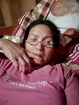 Chat +18 de Cucci07 ao vivo