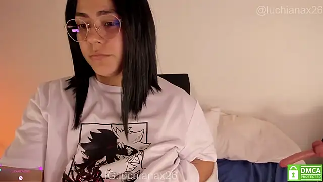 lucy26_ Live XXX-Chat