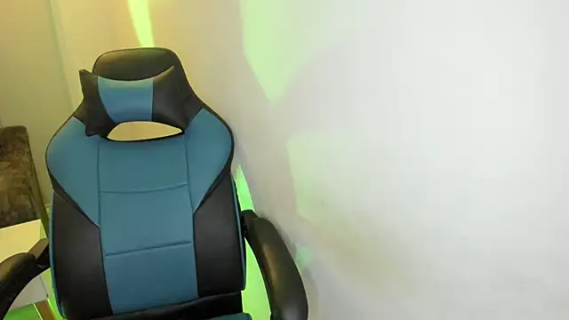 Chat XXX ao vivo de Scarbadgirl_