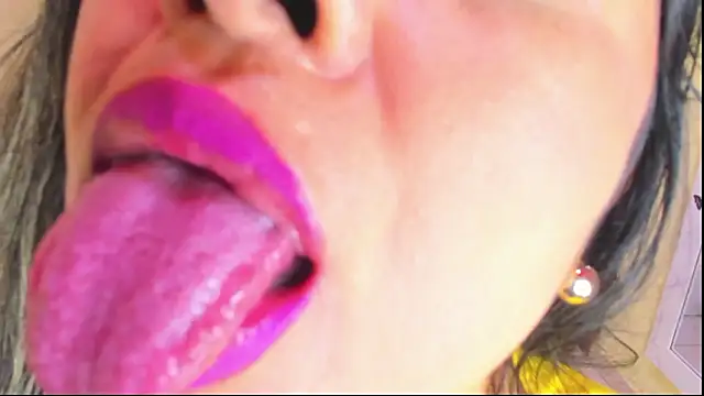 Julia_Haye Live XXX Chat