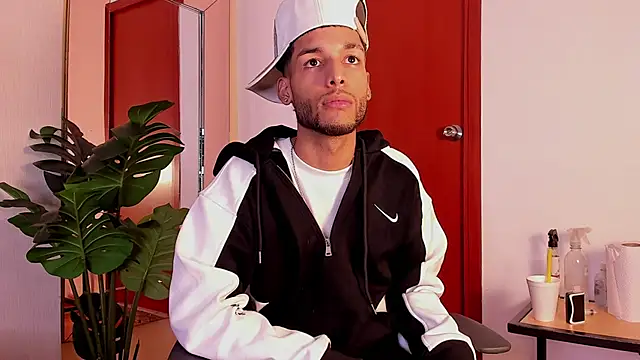 ThiagoferretiのライブXXXチャット