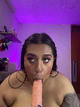 Aru_celeste Show in webcam