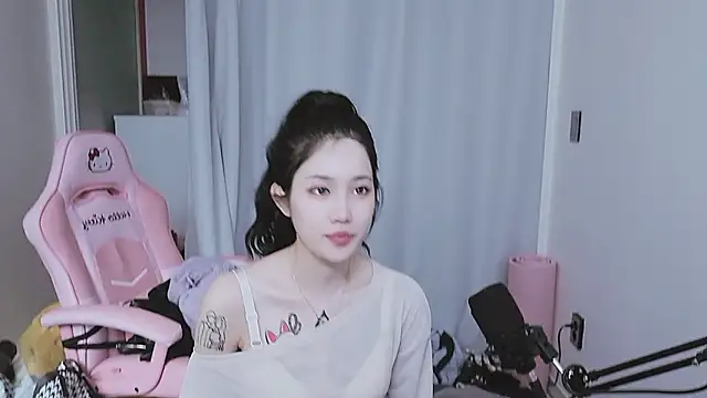 MISA_02のライブXXXチャット