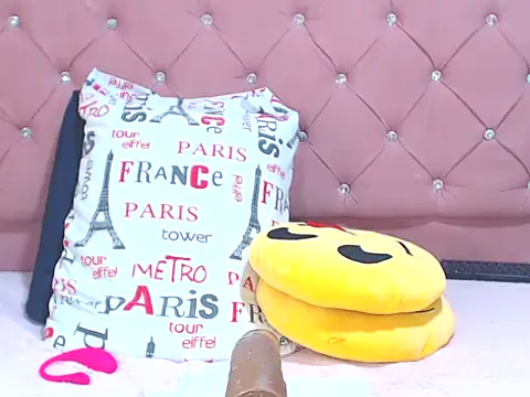 emassquirt29 live XXX chat