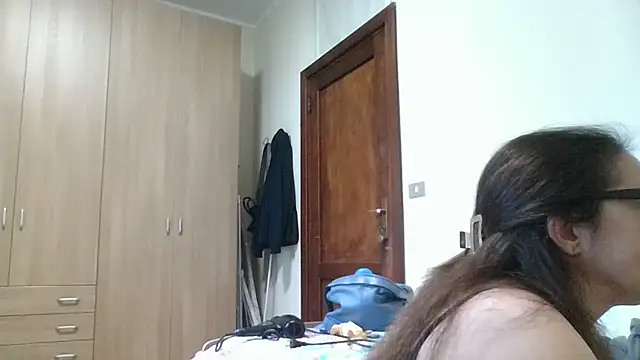 Miasexmilf Adlı Modelin Canlı XXX Sohbeti