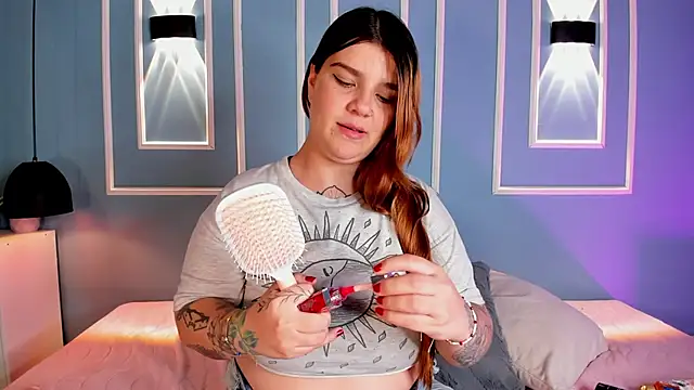 Онлайн чат XXX julieta_zc