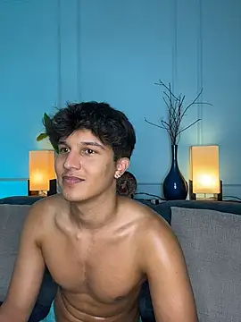 Chat XXX ao vivo de Leo_Savage_