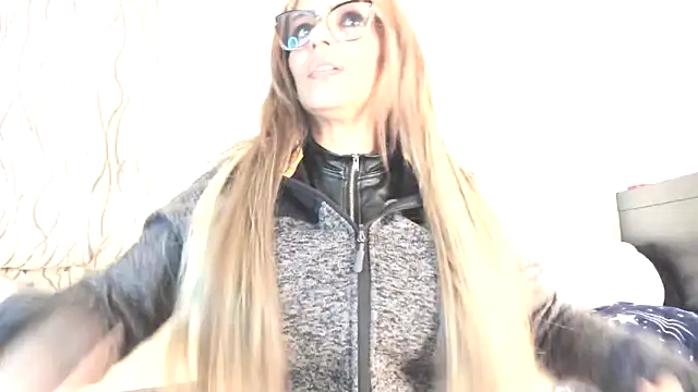 CristalDivine Obrolan Langsung XXX