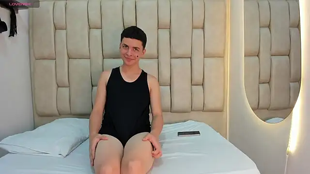 Axel_OS: вебкам-шоу