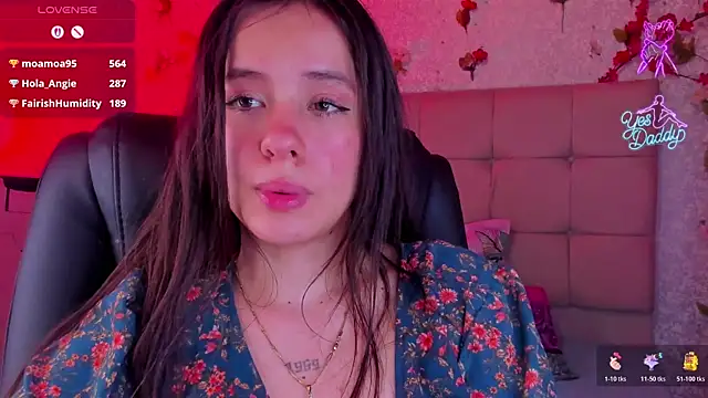 Kitty_Rose_CS Live XXX-Chat