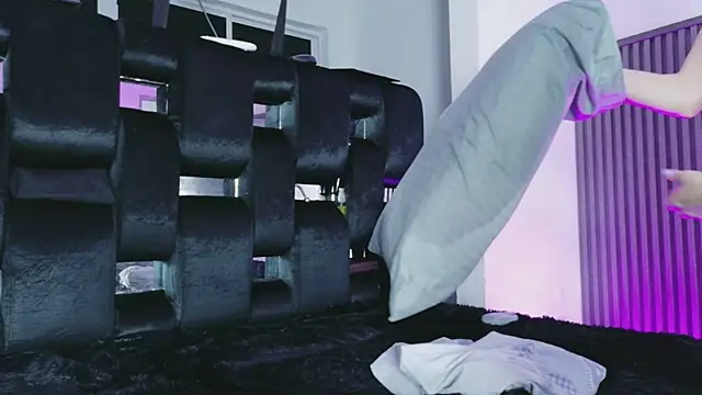 levana1 Live XXX-Chat