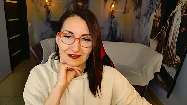 UnaTerra Adlı Modelin Canlı XXX Sohbeti