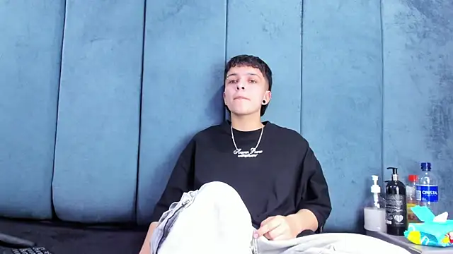 Megan_Thompson_'s Live XXX Chat