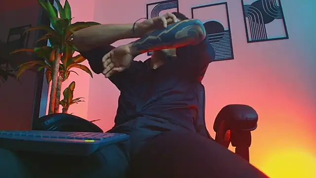 Czat XXX na  żywo – ALPHA_DOMINUS_