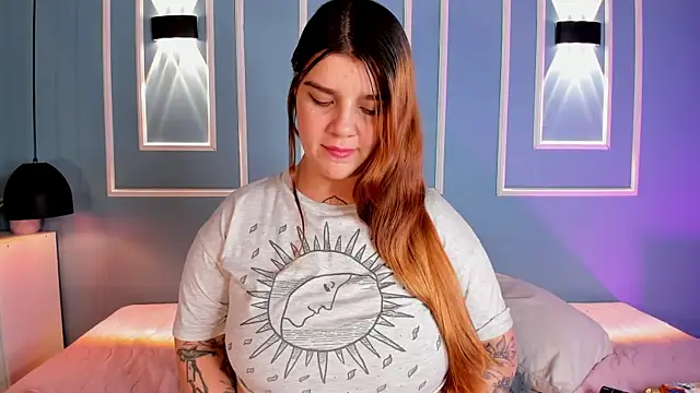 Онлайн чат XXX julieta_zc