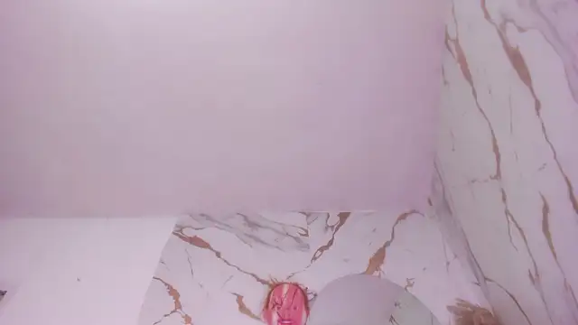 Brenda_lot Adlı Modelin Canlı XXX Sohbeti