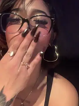 دردشة LilithMonette الجنسية المباشرة