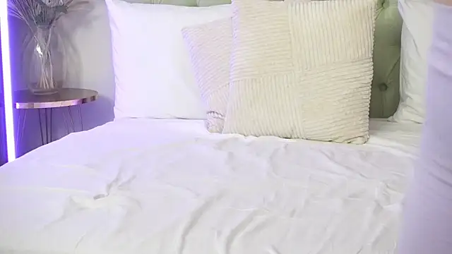 แชท XXX สดของ Britney_Lynn