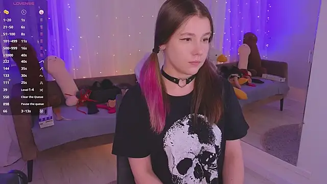 Mira_Falls' Live XXX Chat