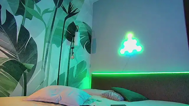 RubyValen Adlı Modelin Canlı XXX Sohbeti