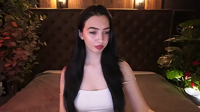 แชท XXX สดของ WildKittenX_