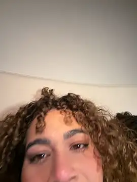 XXX chat uživo modela Lianh_Benett