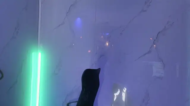 Chat +18 de LilithCooperr_ ao vivo