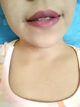 Anki-doll Chat XXX in diretta