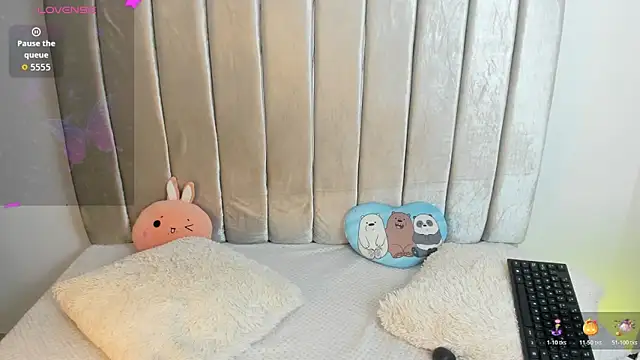 Chat +18 de aurora_johnson_ ao vivo