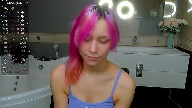 Chatroom XXX en direct de EmilyTrase