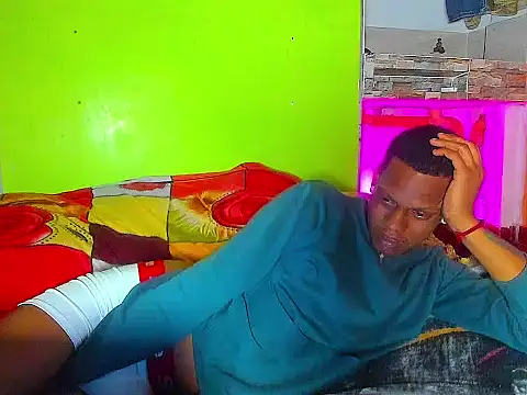 Chatroom XXX en direct de aunstin_farid1