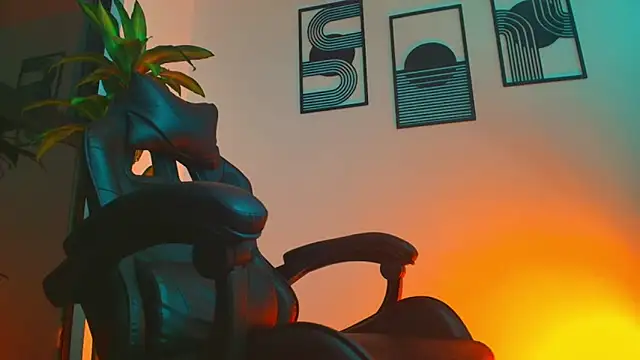 ALPHA_DOMINUS_ live XXX chat