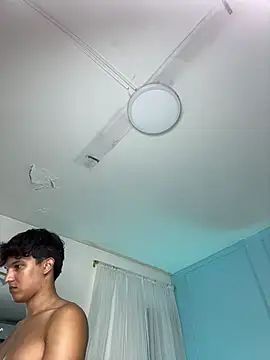 Leo_Savage_のウェブカメラショー