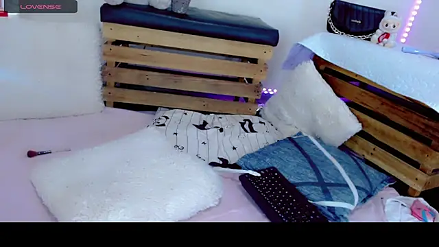 NathalialLooes 在線直播表演