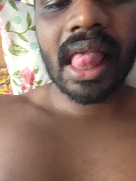 แชท XXX สดของ singletamilguy