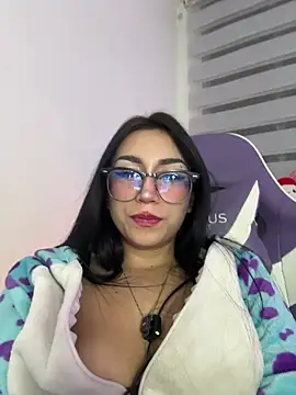 Show de sophie_cute66 na webcam