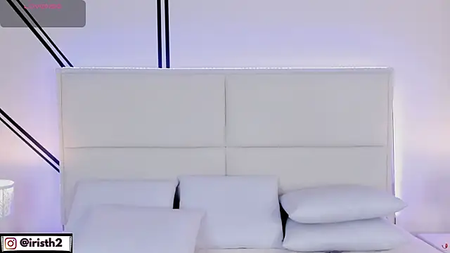 Chat XXX en directo de Iris_Thompson_