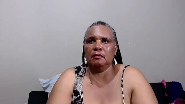 GrandBustyMelon's Webcam Show