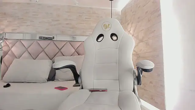 Chat +18 de bella_novoa ao vivo