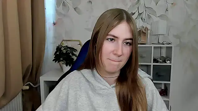 candy_Megan Adlı Modelin Canlı XXX Sohbeti