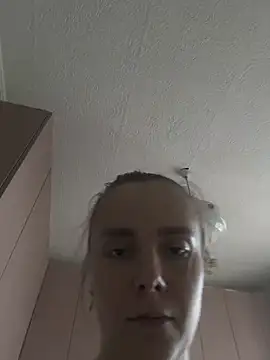 AlisaKissss' Live XXX Chat