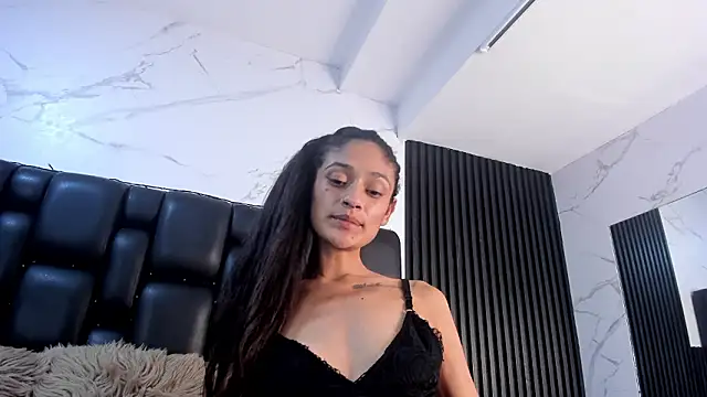 AuroraBon's Live XXX Chat