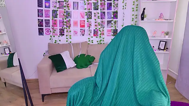 cold_blondie live XXX chat