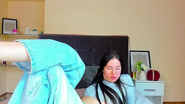 AdrianaCult's Live XXX Chat